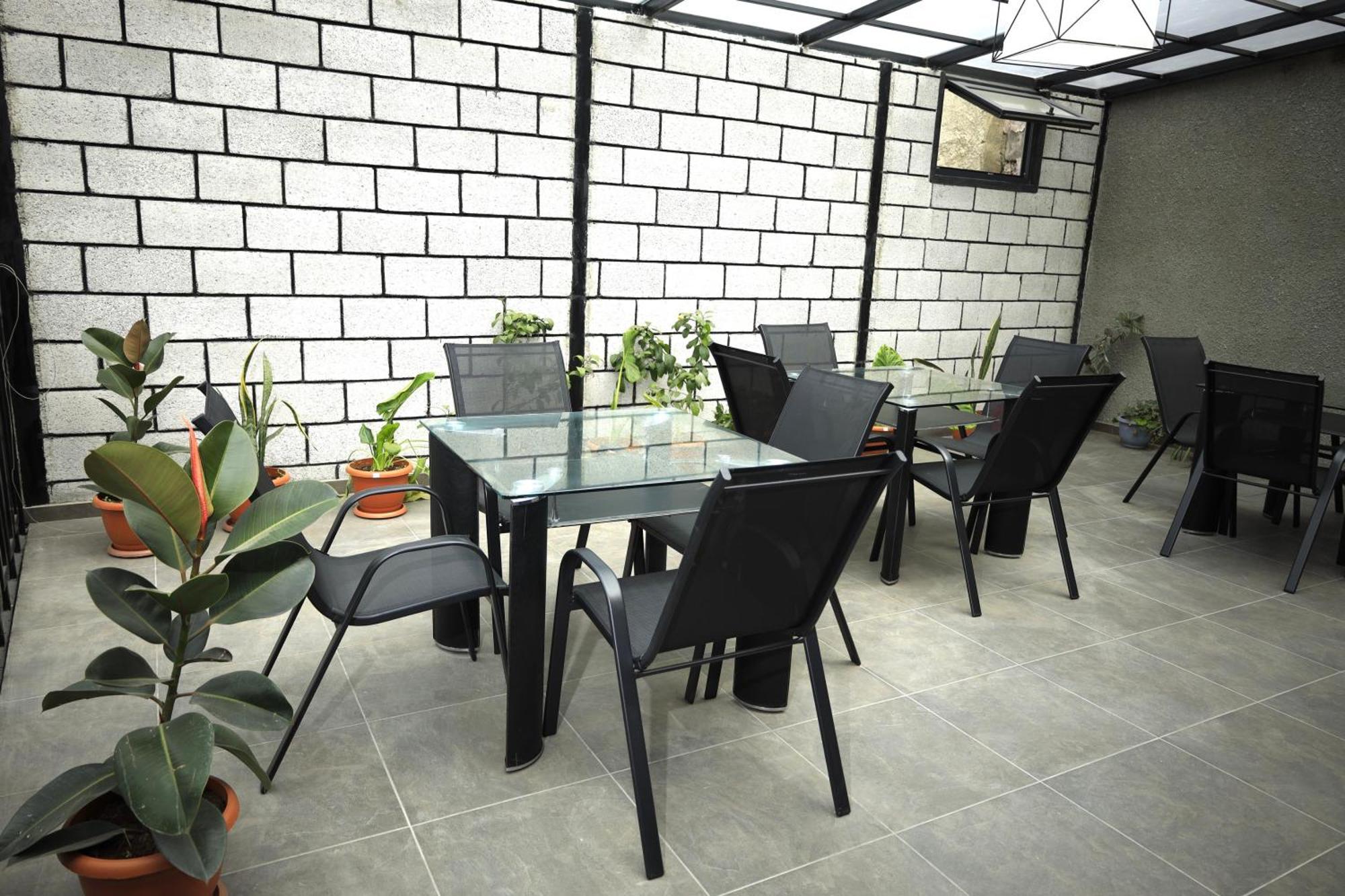 Tiroents Hotel Gyumri Esterno foto
